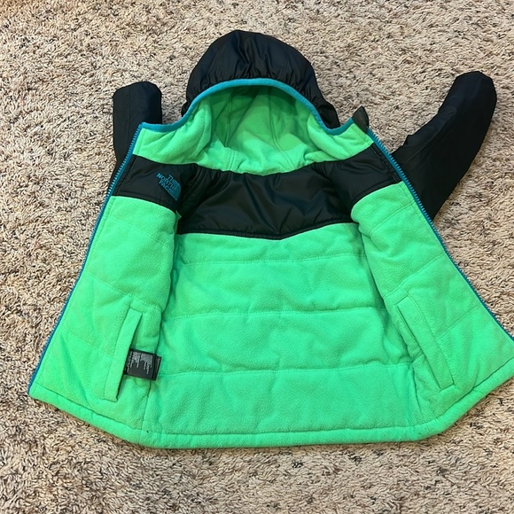Toddler The North Face Reversible Puffer Coat - Picture 5 of 12
